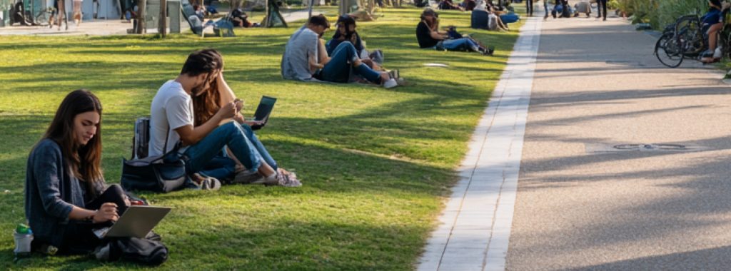 תואר ראשון בפכ"מ*: פילוסופיה, כלכלה ומדע המדינה