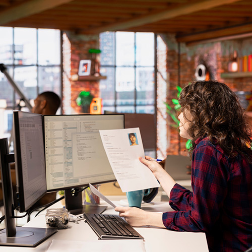 "להגיע, לדבר, להתקבל" המדריך להצלחה ביריד התעסוקה